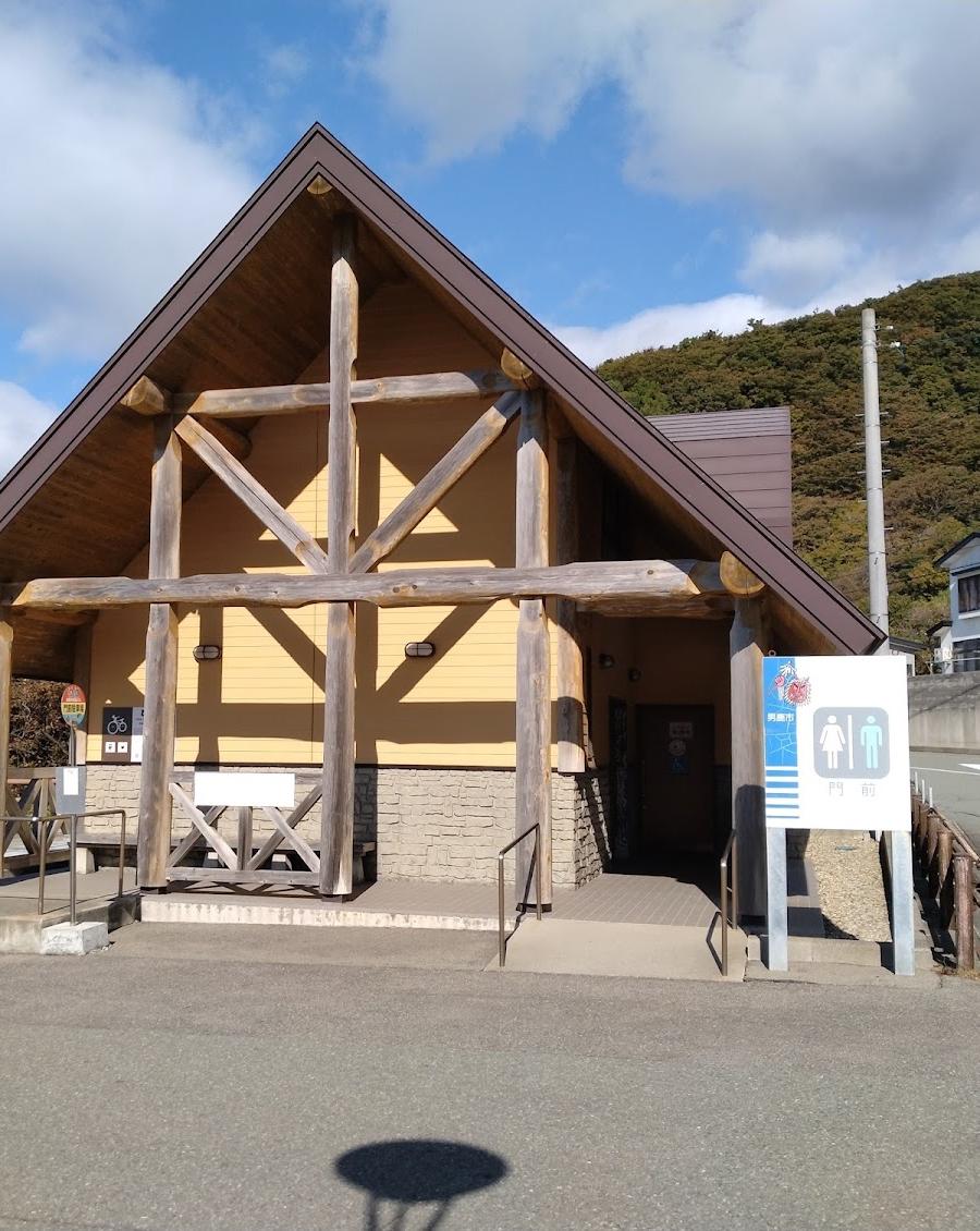 公衆トイレ