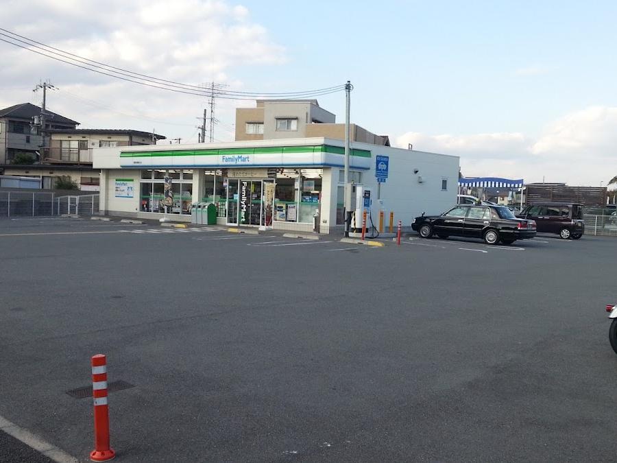 FamilyMart