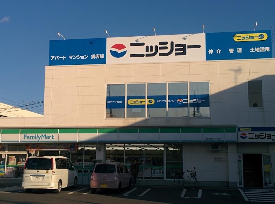 FamilyMart