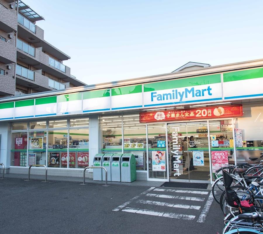 FamilyMart