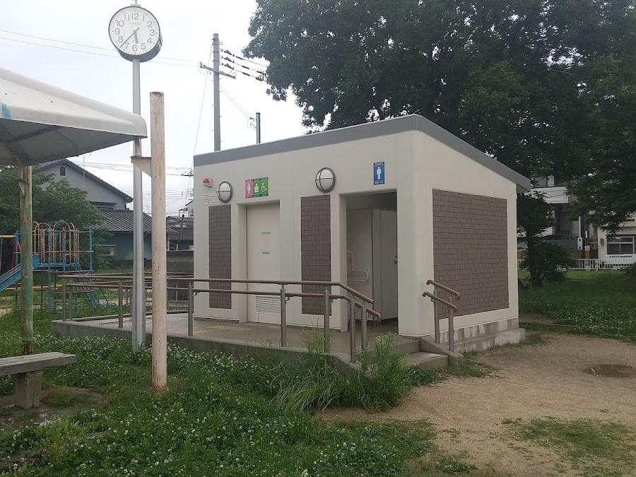 長町公園公衆トイレ